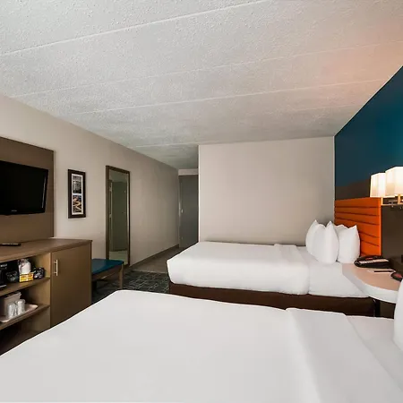 Comfort Inn Falls Church - Tysons Corner-3